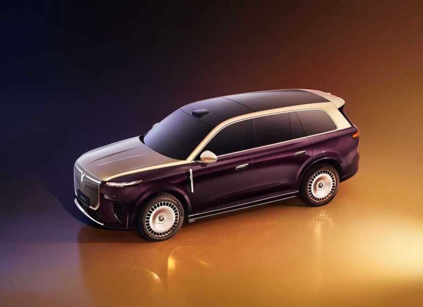 嵐圖泰山11月上市 豪華旗艦戰(zhàn)場(chǎng)迎來(lái)“新能源國(guó)家隊(duì)”