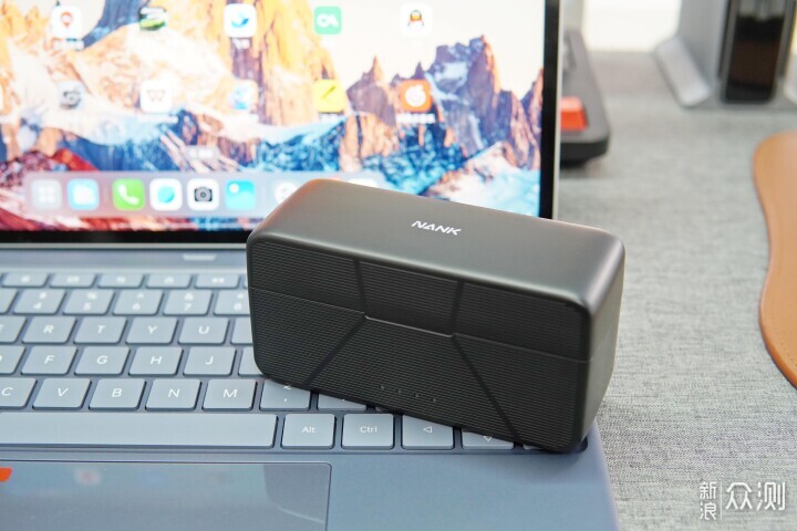 千元之內絕無對手的旗艦,南卡Qmic無線麥克風 千元之內絕無對手的旗艦,南卡Qmic無線麥克風_新浪眾測