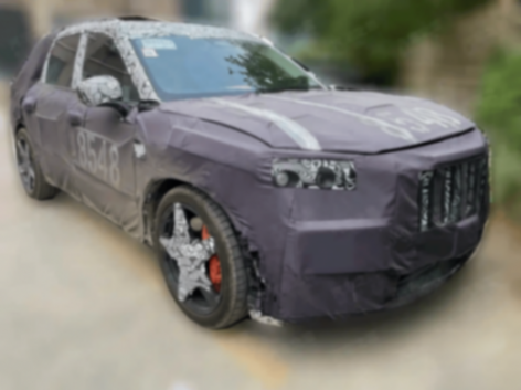 極氪8X內飾曝光,與9X截然不同,換裝獨立大屏,主打運動性能